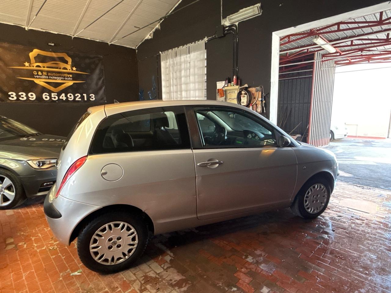 Lancia Ypsilon 1.2 Argento 60CV Ok Neopatentati