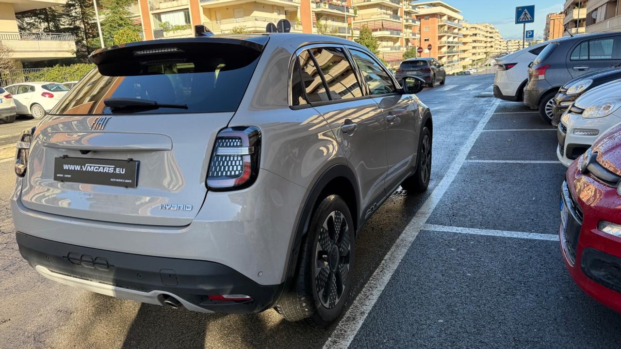 Fiat 600 Hybrid 110 CV DCT MHEV La Prima LED NAVI KAMERA PELLE CERCHI 18 SEDILI ELETTRICI RISCALDATI