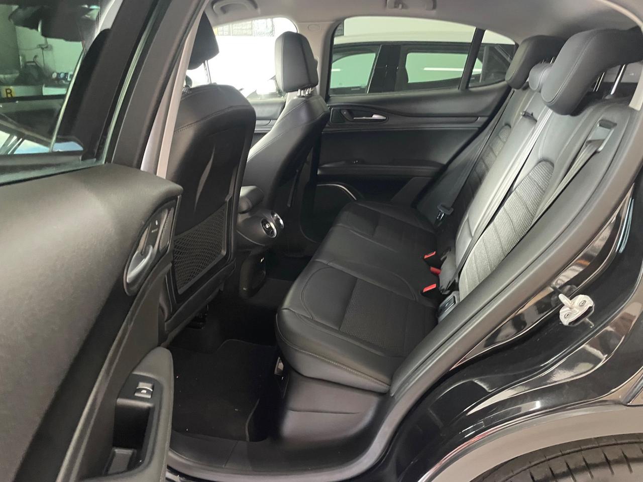 Alfa Romeo Stelvio 2.2 Turbodiesel 180 CV AT8 RWD Executive