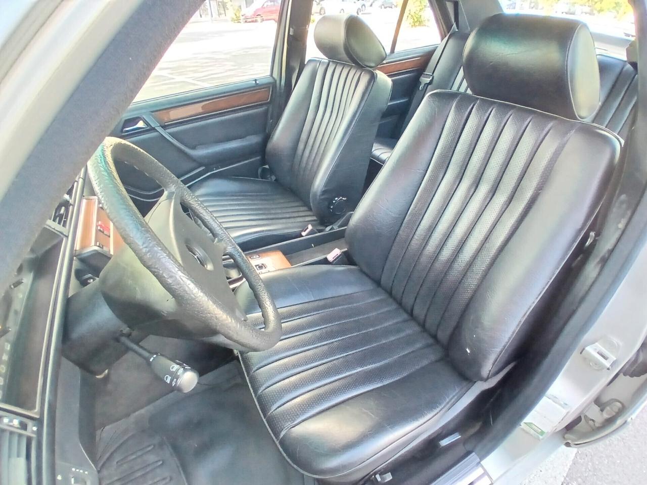 Mercedes-benz E 200 E200