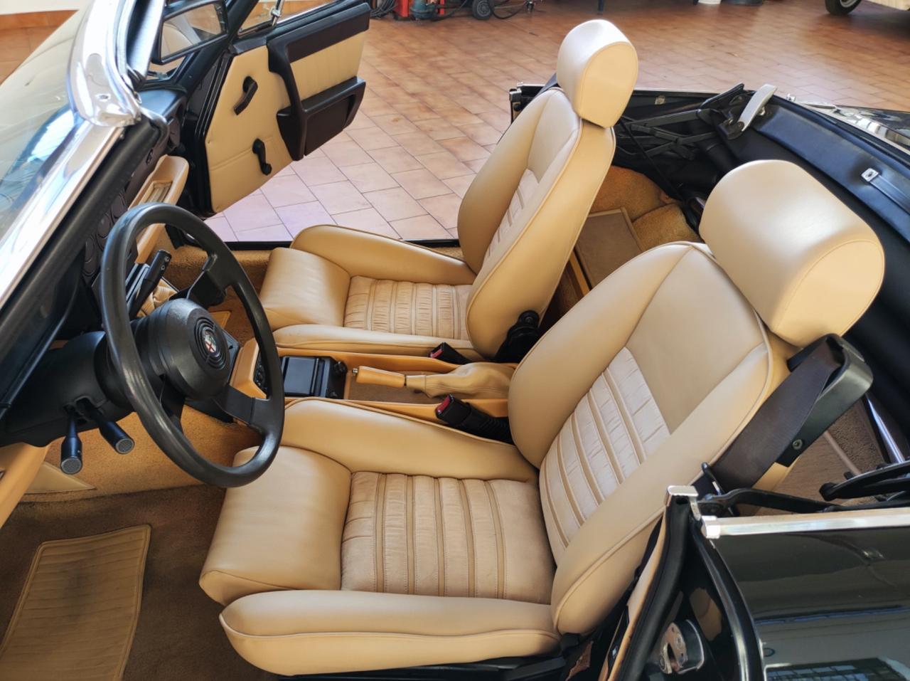 Alfa Romeo Spider 1.6