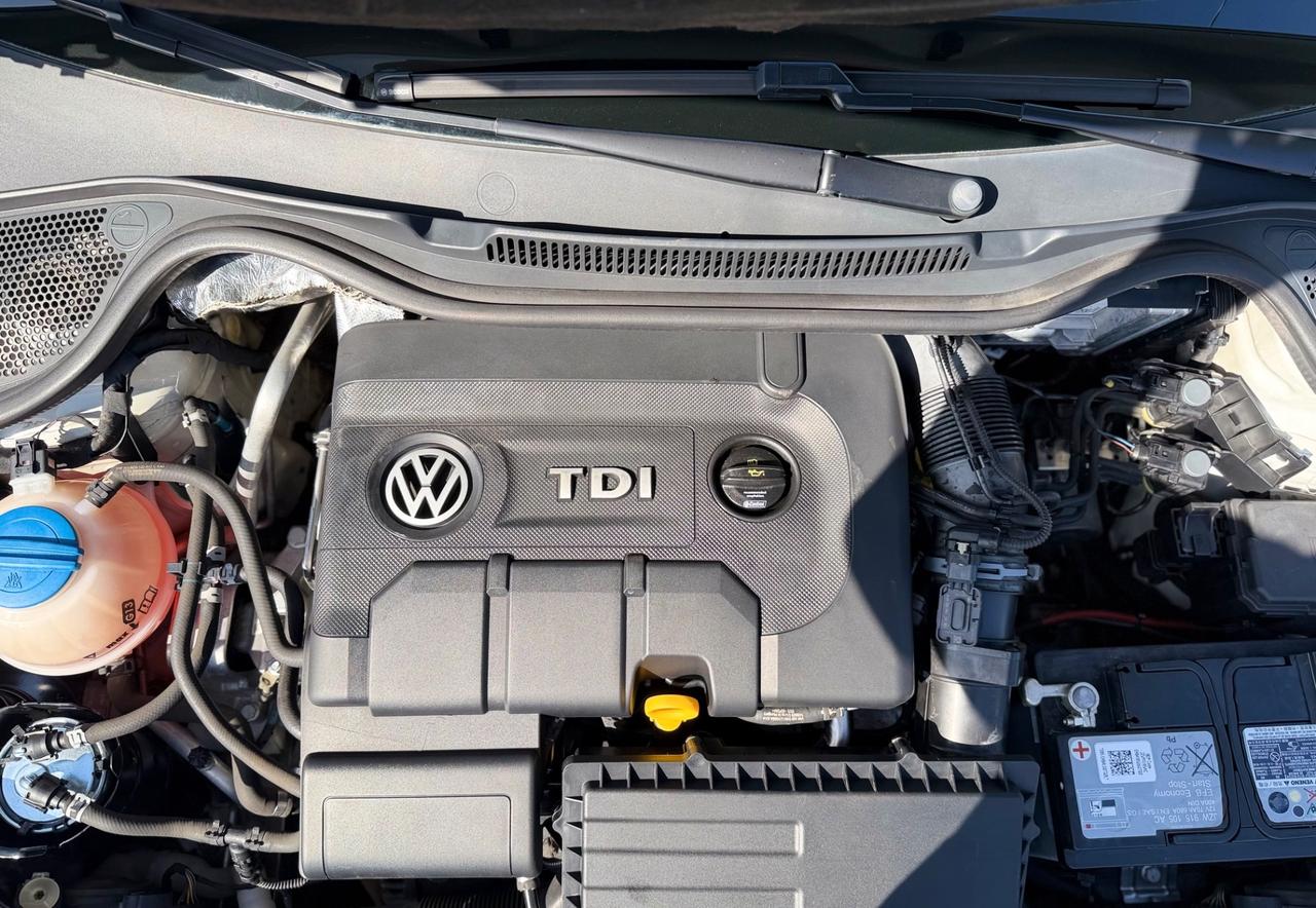 Volkswagen Polo 2015 1.4 TDI frash edizione limitata ok neopatentati ! ! !
