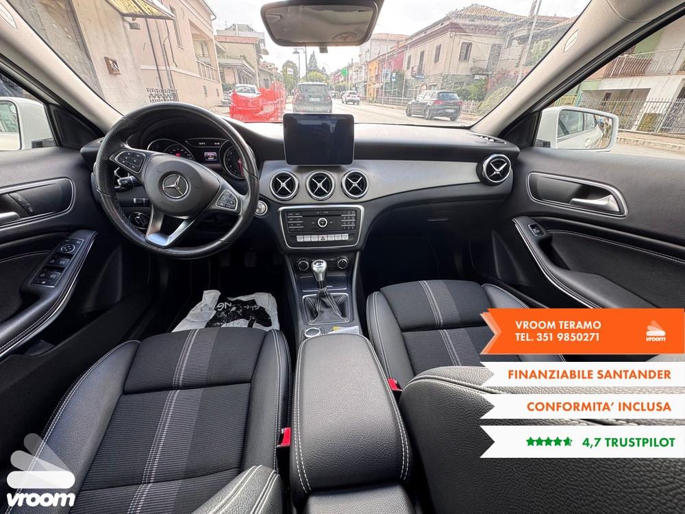 MERCEDES GLA 180 Sport