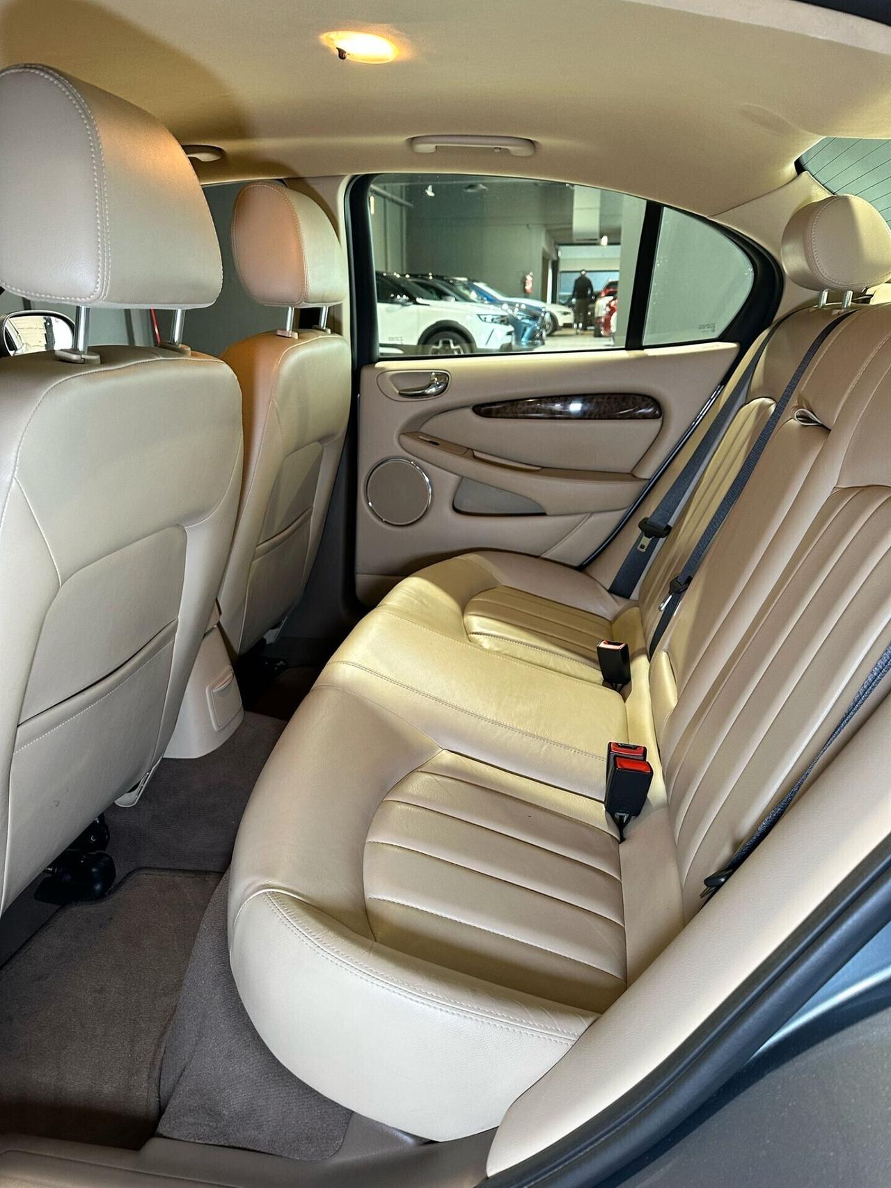 Jaguar X-Type 2.5 V6 24V cat Executive