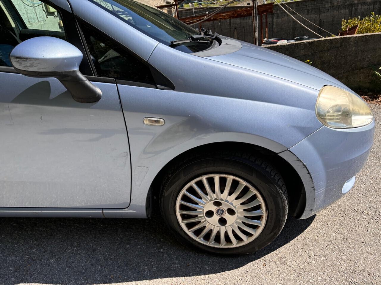 Fiat Grande Punto 1.4 Starjet 16V 3 porte Dynamic