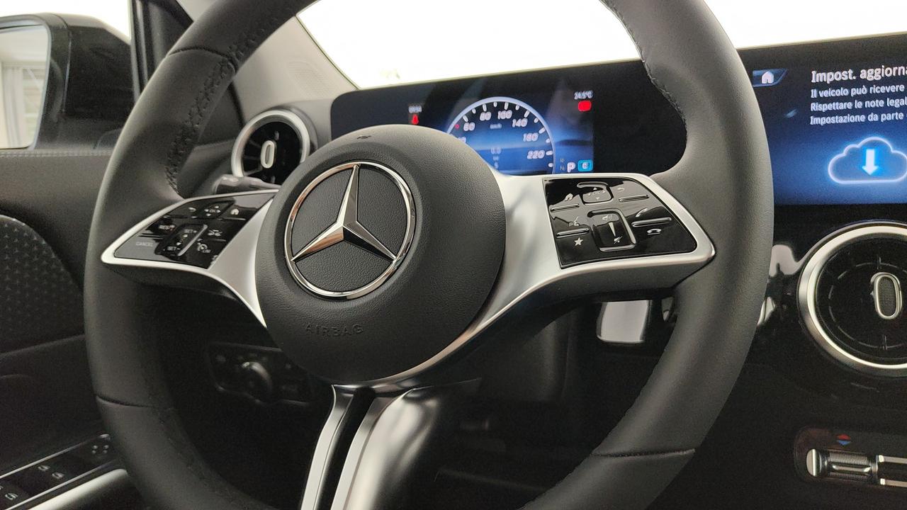 Mercedes-Benz GLA 200 d automatic