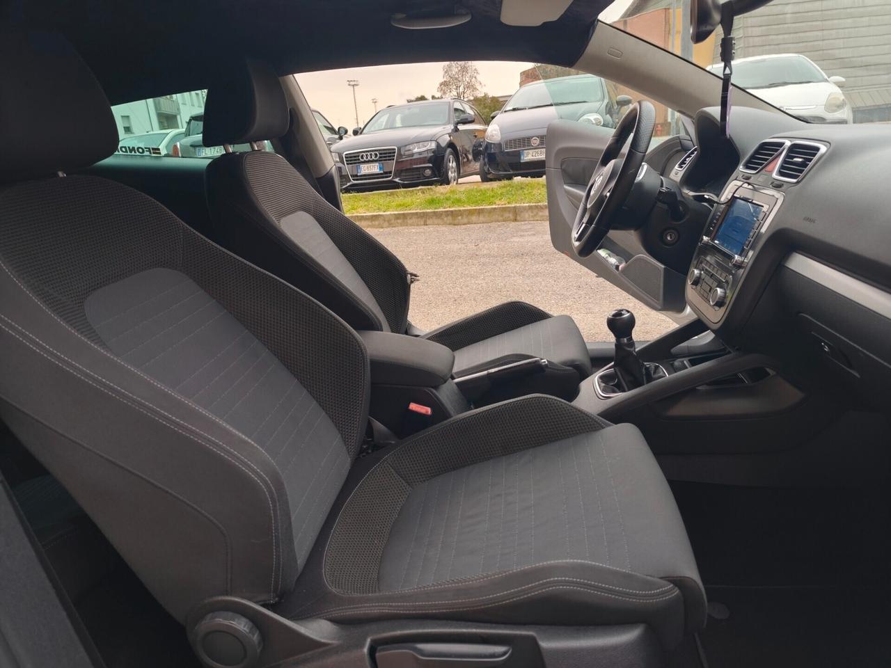 Volkswagen Scirocco 1.4 TSI Benz euro 5 neopatentati