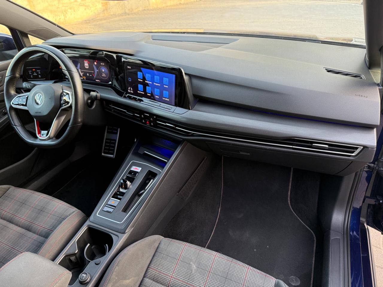 Volkswagen Golf GTI 2.0 TSI