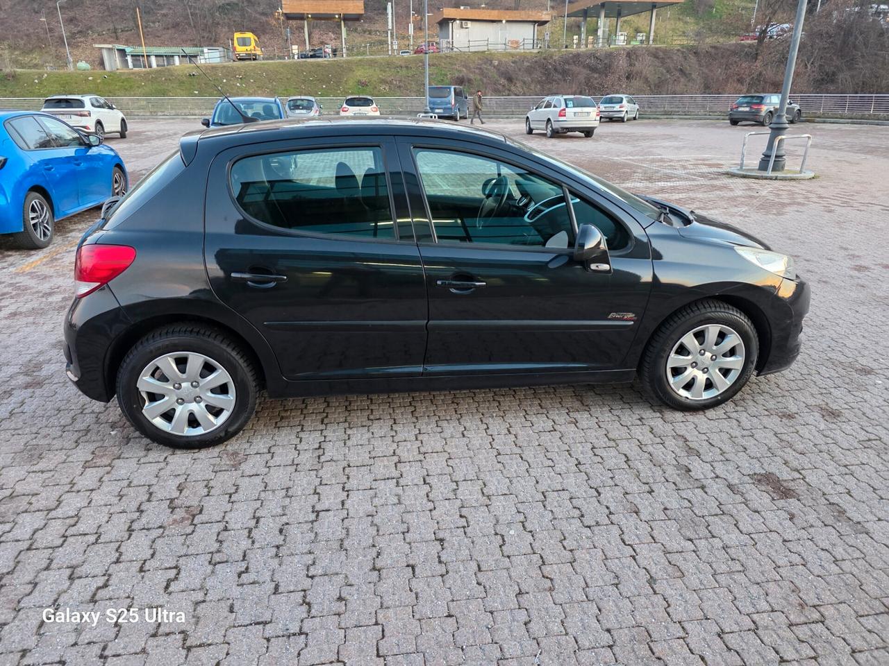 Peugeot 207 1.4 8V 75CV 3p. ONE Line