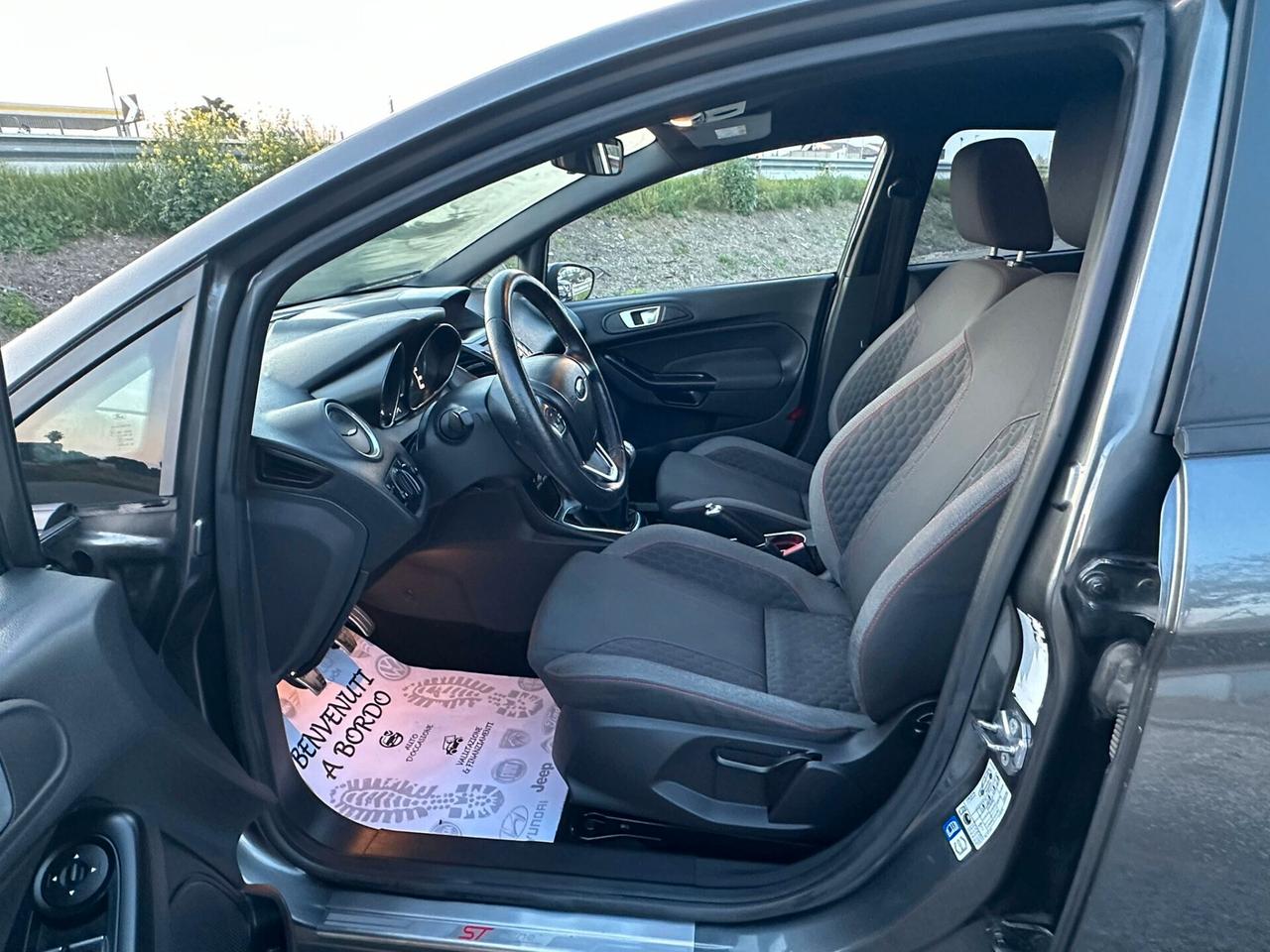 Ford Fiesta 1.5 TDCi 75CV 5 porte ST-Line