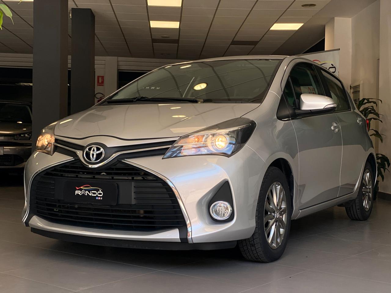 Toyota Yaris 1.4 D-4D 90CV Lounge 5 Porte – Garanzia 2031