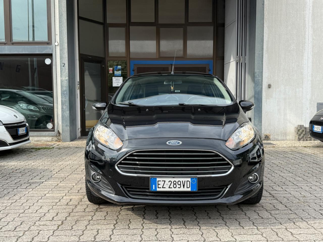 Ford Fiesta 1.4 5 porte Bz.- GPL Black & White Edition
