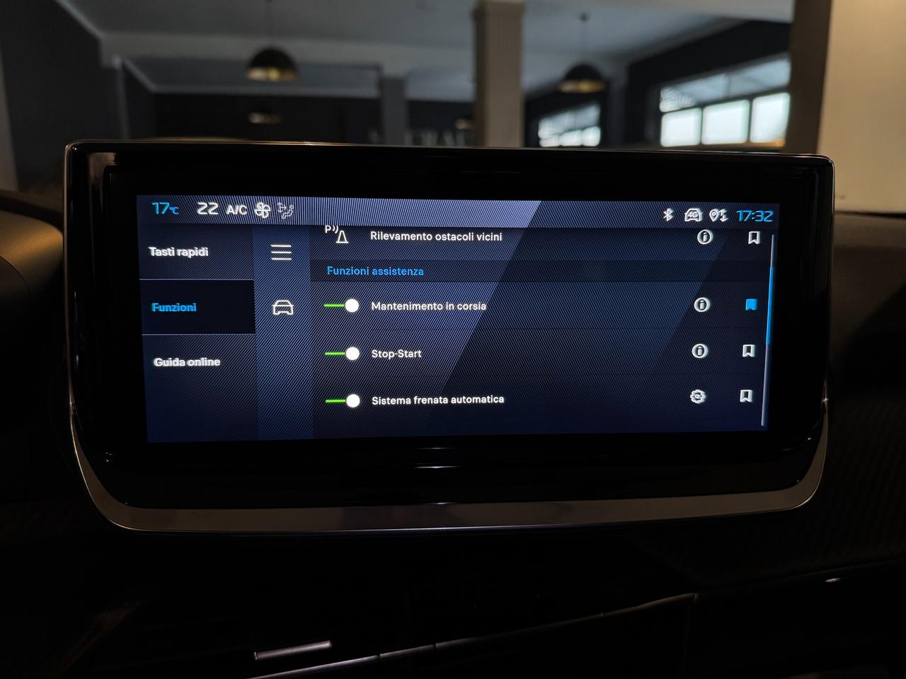 PEUGEOT 2008 1.2 PURETECH ALLURE 2025