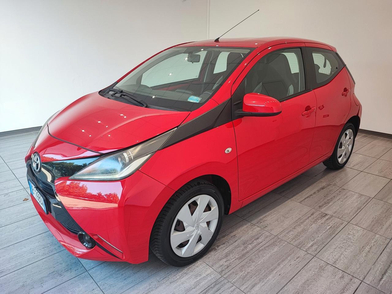 Toyota Aygo 1.0 VVT-i 5 porte x-clusiv