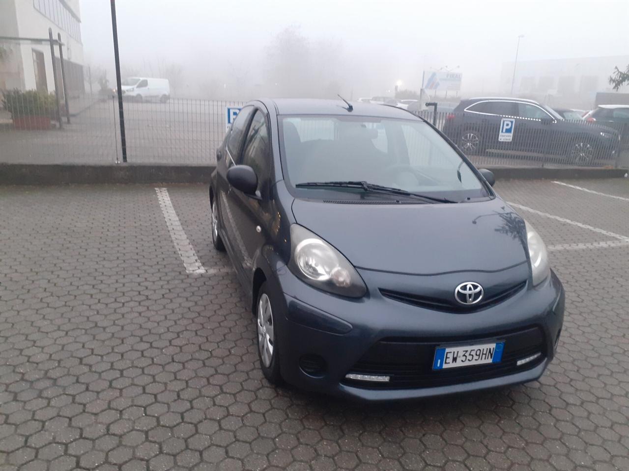 Toyota Aygo 1.0 12V VVT-i 5 porte Cool Soda Connect