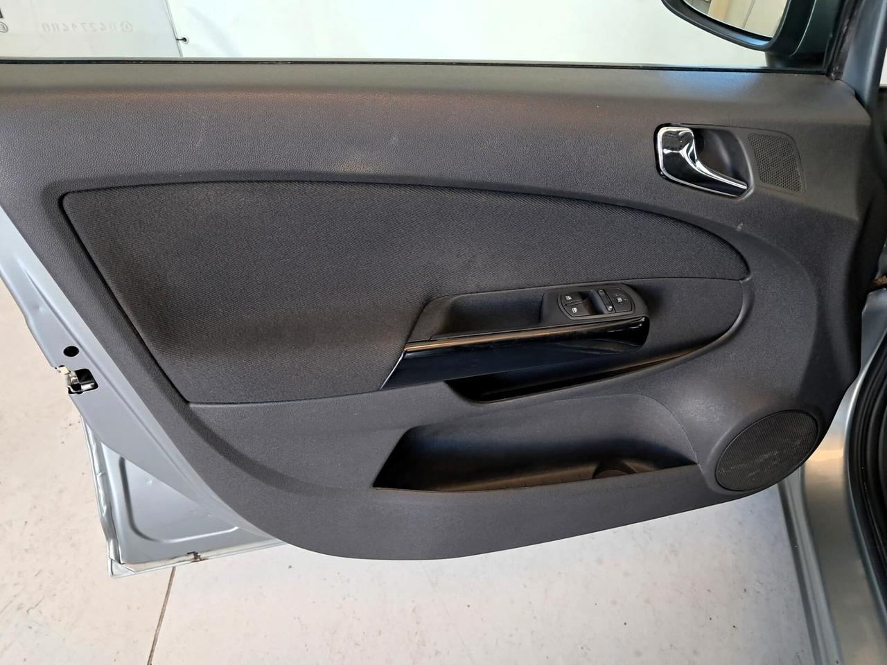 Opel Corsa 1.2 5 porte Edition