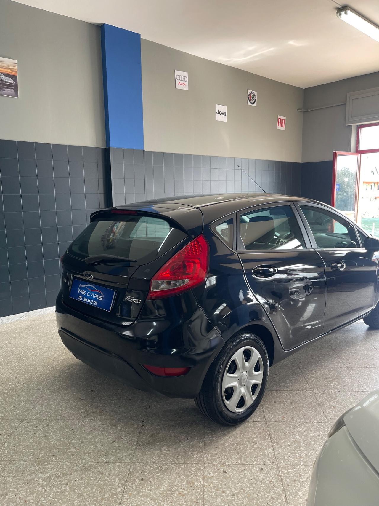 Ford Fiesta 1.4 TDCi 5p. Titanium