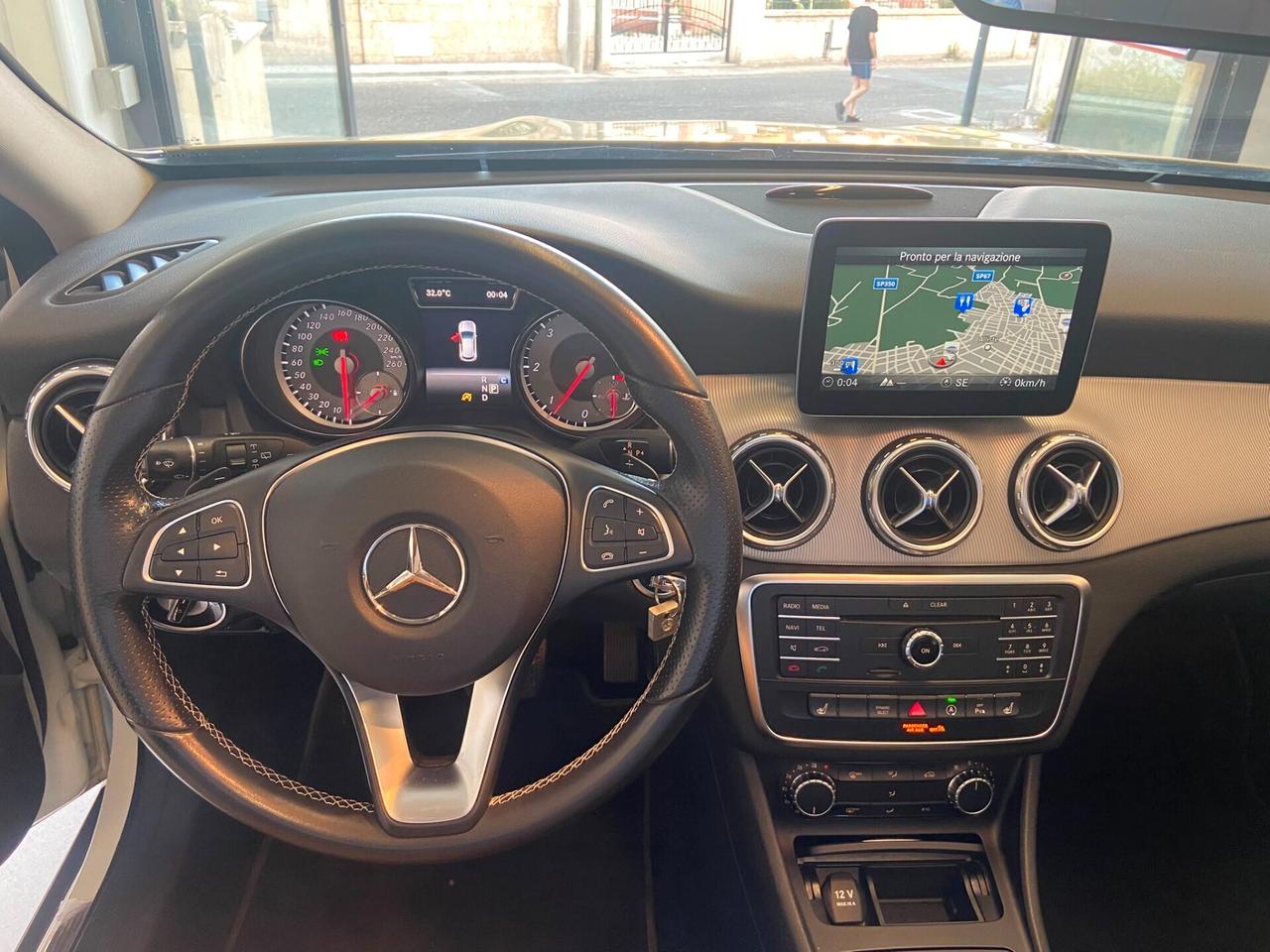 Mercedes-benz GLA 220 d Automatic Sport Tettuccio