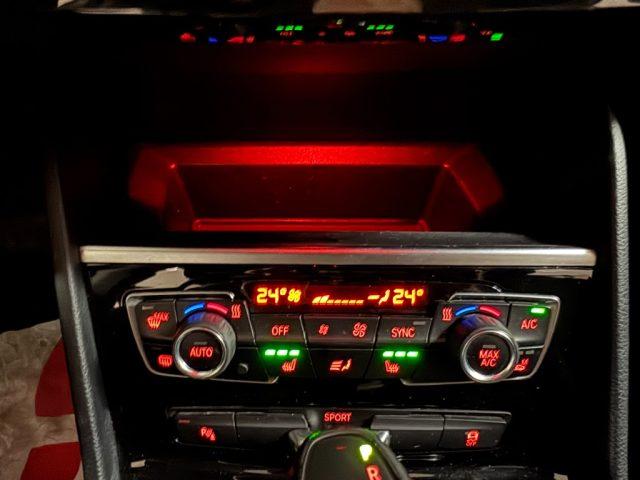 BMW 220 i Active Tourer Advantage