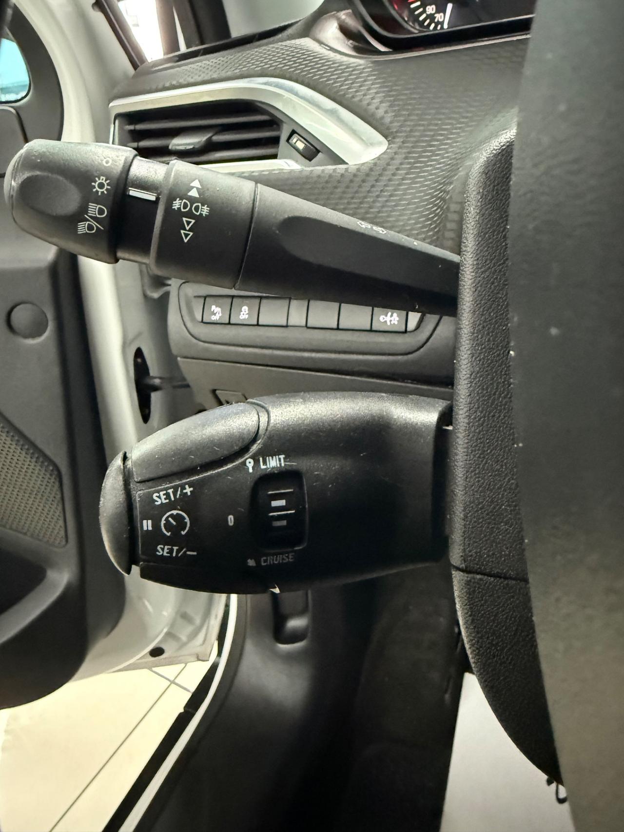 Peugeot 2008 1.4 HDi 68CV Active