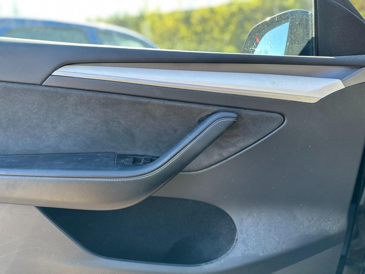 TESLA Model Y 2021 - Model Y Single Motor rwd