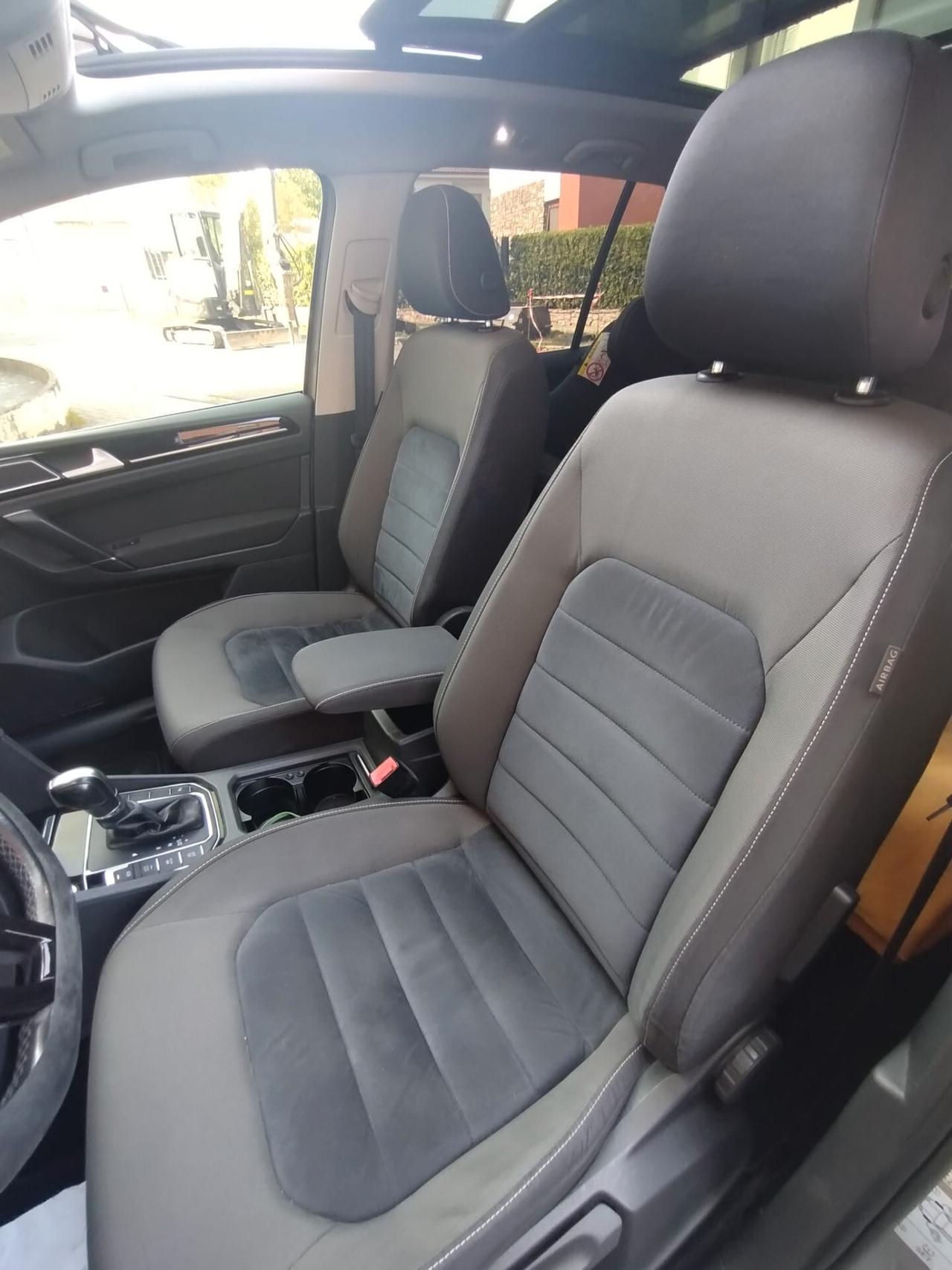 Volkswagen Golf Sportsvan 2.0 TDI DSG Highline BlueMotion Tech.
