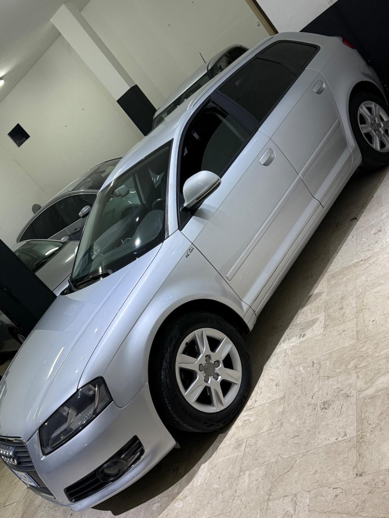 Audi A3 1.6 TDI 105 CV CR Ambition