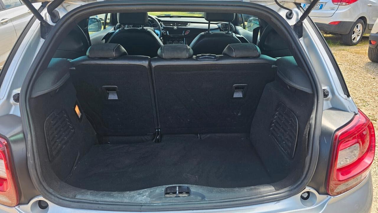 CITROEN DS3 2011 1.6 HDI 92 CV SoChic € 3.900,00