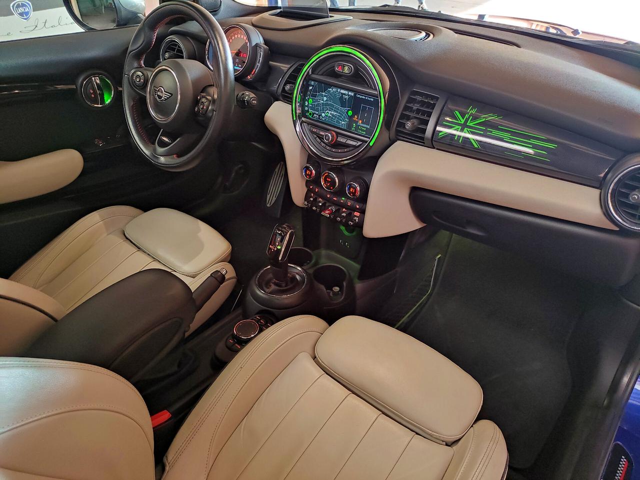 Mini 2.0 Cooper SD 170cv Automatica Hype