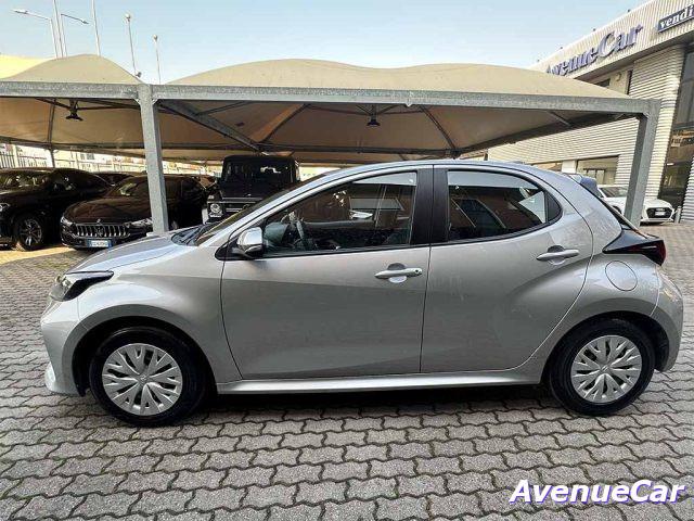 TOYOTA Yaris 1.5h Active TELECAMERA UNICO PROPRIETARIO IVA ESP