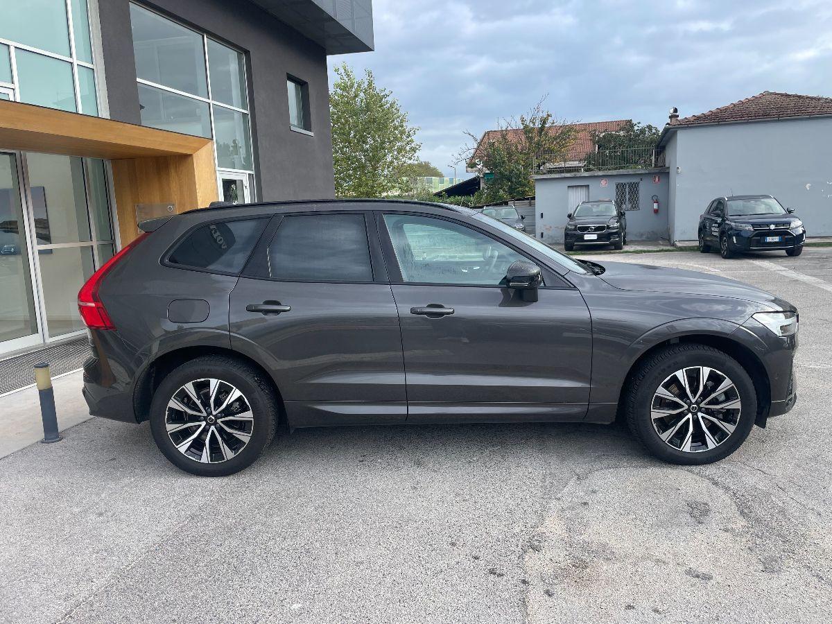 VOLVO - XC60 - B4 automatico Plus Dark