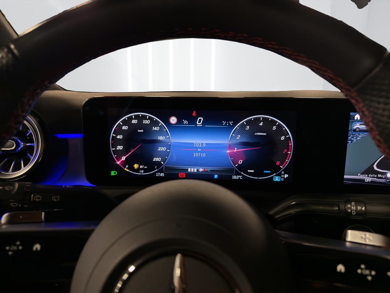 Mercedes A 180 AMG Line Premium 7G-DCT