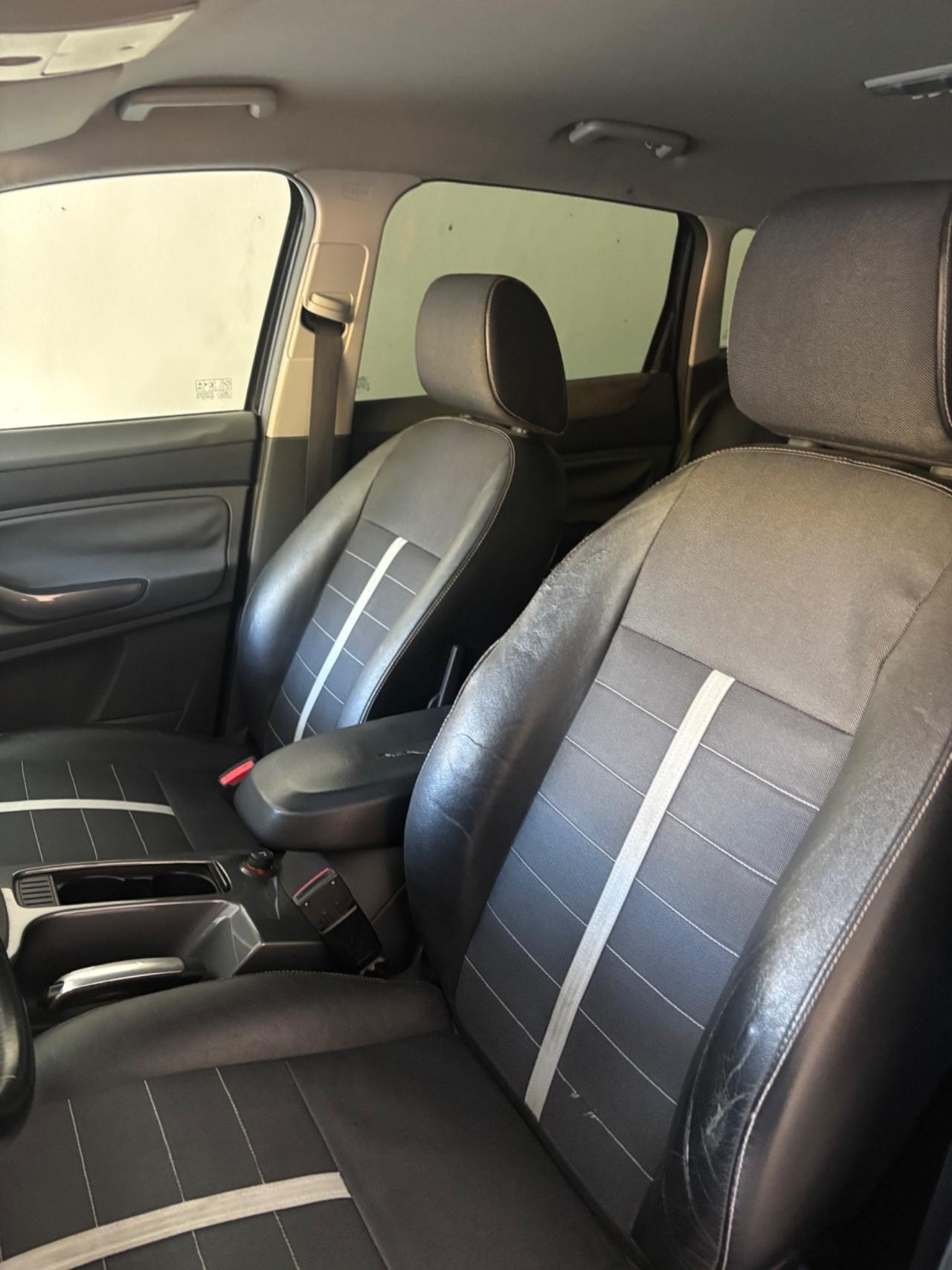 Ford Kuga 2.0 TDCi 140 CV 2WD Titanium DPF