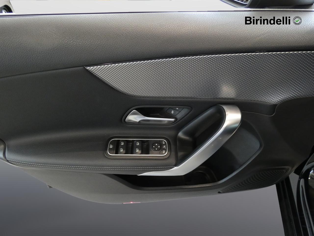 Mercedes-Benz Classe A (W177) - A 180 d Automatic Business