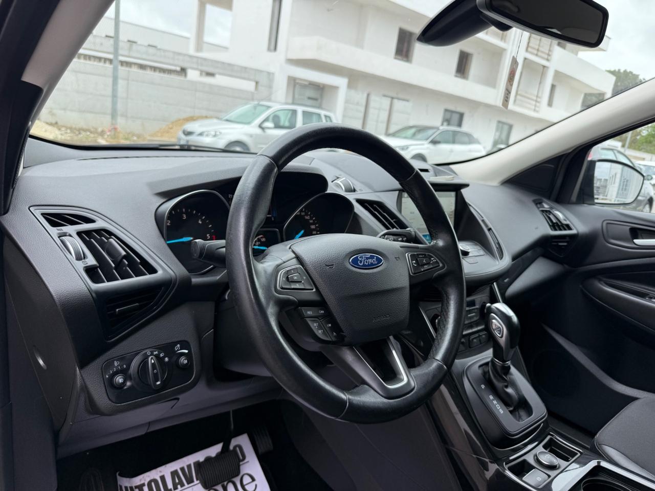Ford Kuga 1.5 TDCI 120 CV Cambio Automatico