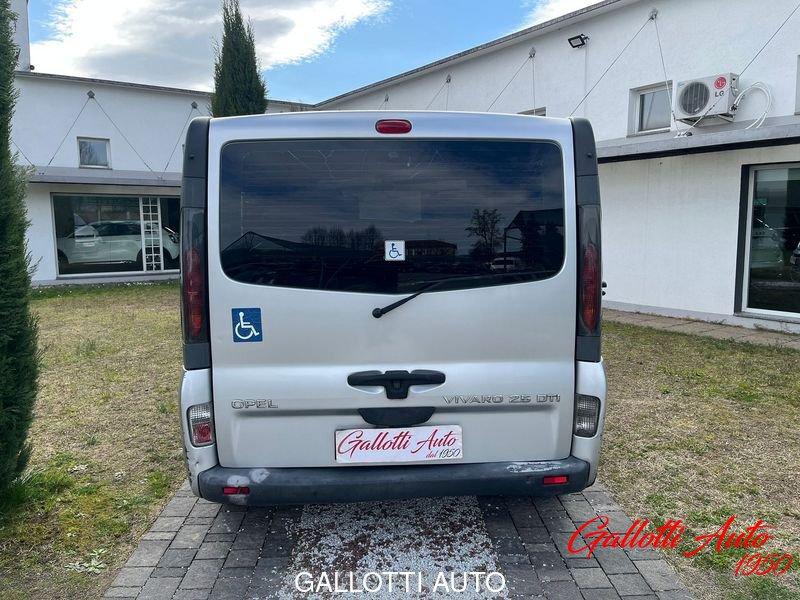 Opel Vectra 2.5 dti 135cv 8posti - PEDANA DISABILI