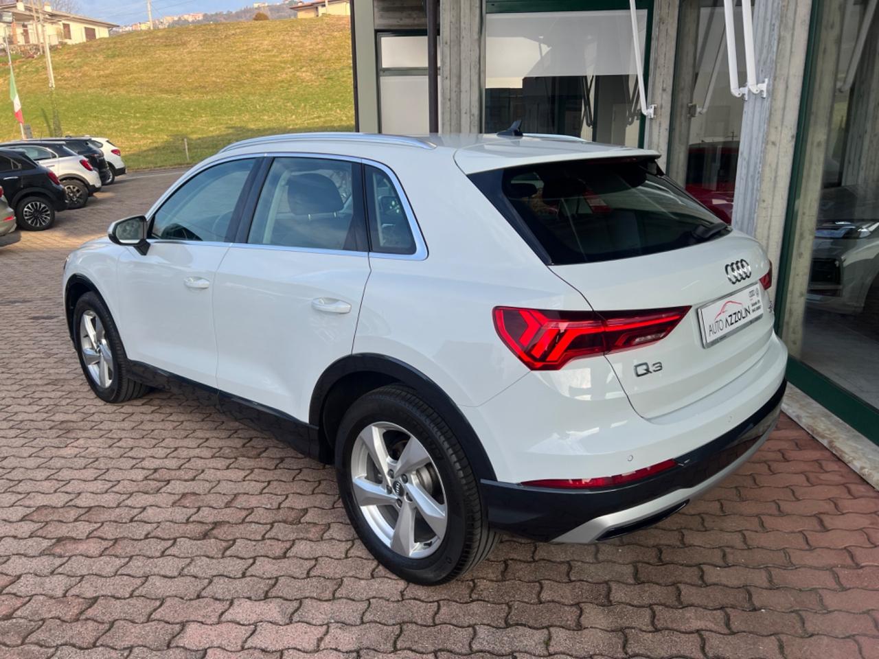 Audi Q3 35 TFSI S tronic Business Adv. Led, 18", CarPlay