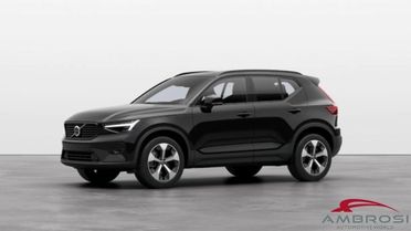 VOLVO XC40 Mild Hybrid B3 automatico Ultimate Dark