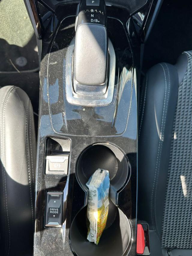 PEUGEOT 2008 motore elettrico 136 CV GT Pack