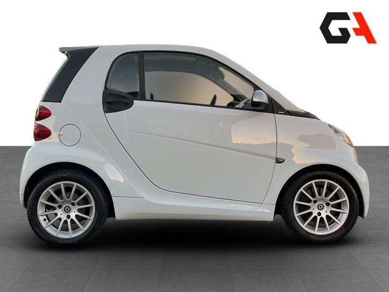 smart fortwo fortwo 1000 52 kW MHD coupé passion