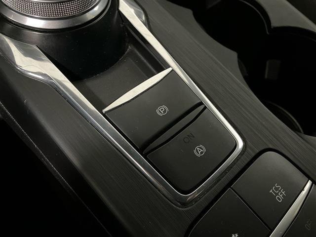 FORD Focus 5 Porte 1.0 EcoB. 125cv ST-Line e-Sh. Motore NUOVO