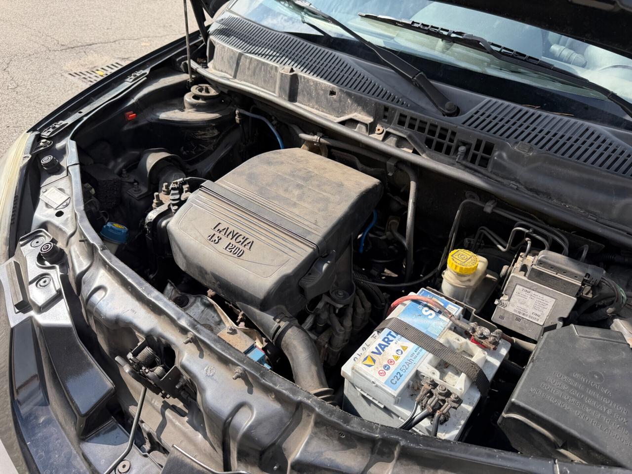 LANCIA YPSILON 1.2 44KW EIRO4 COMERCIANTI