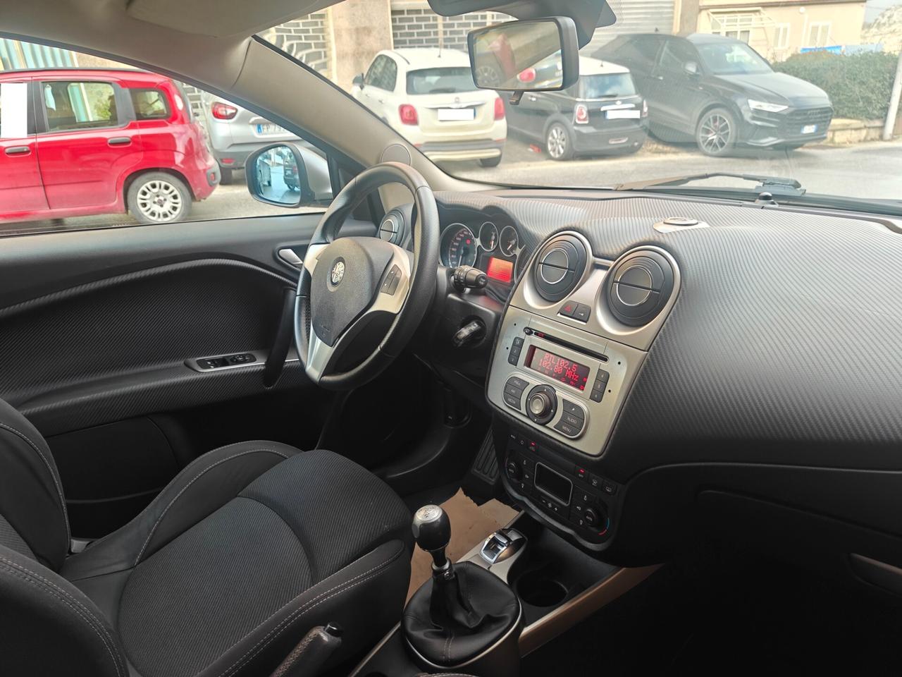 Alfa Romeo MiTo 1.3 JTDm-2 S&S Distinctive Sport Pack