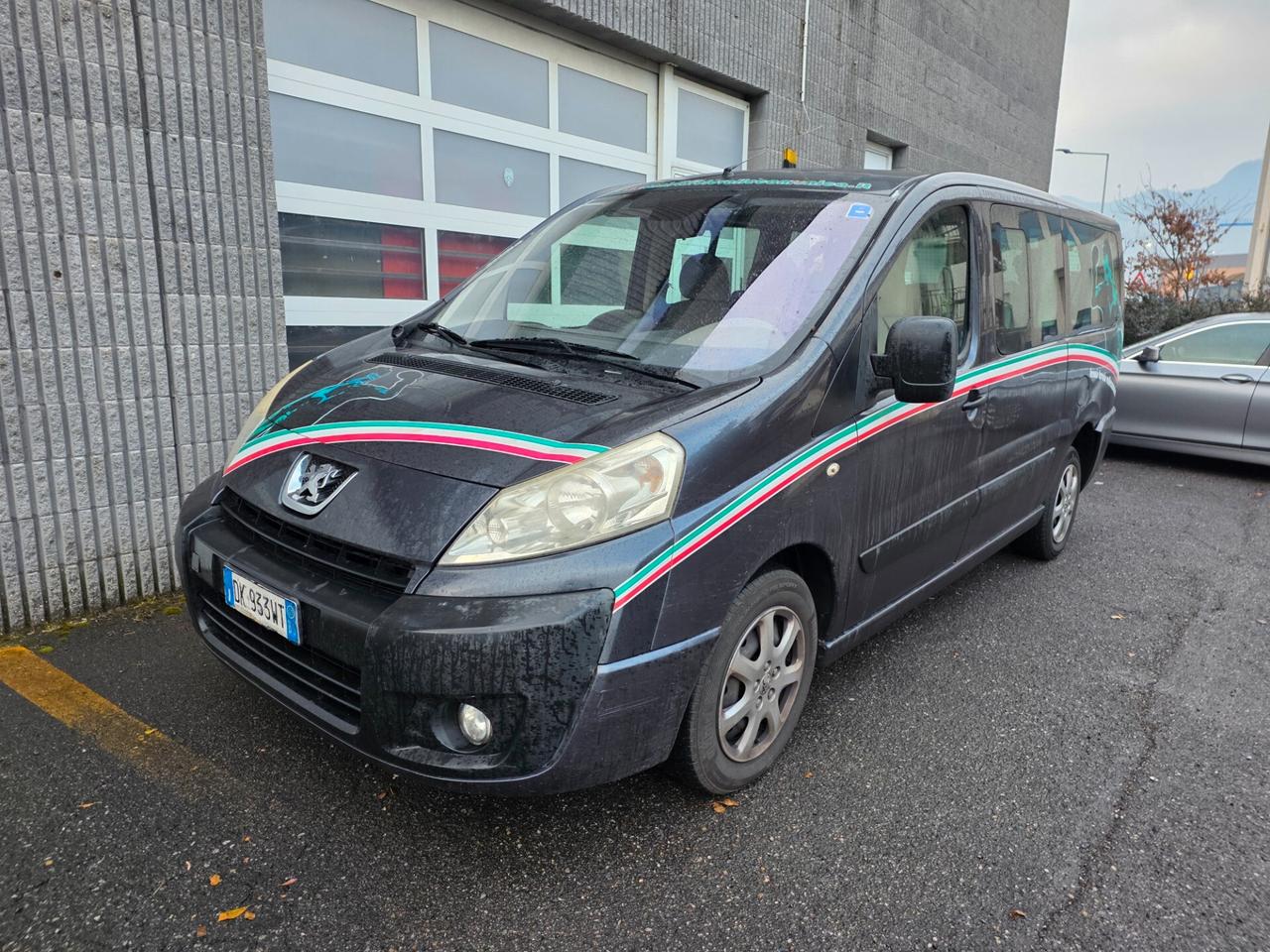 Peugeot Expert 2.0 HDi 136CV FAP 9 POSTI