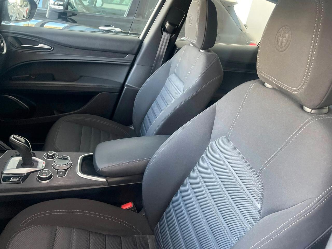 Alfa Romeo Stelvio 2.2 Turbodiesel 160 CV AT8 RWD Super Business