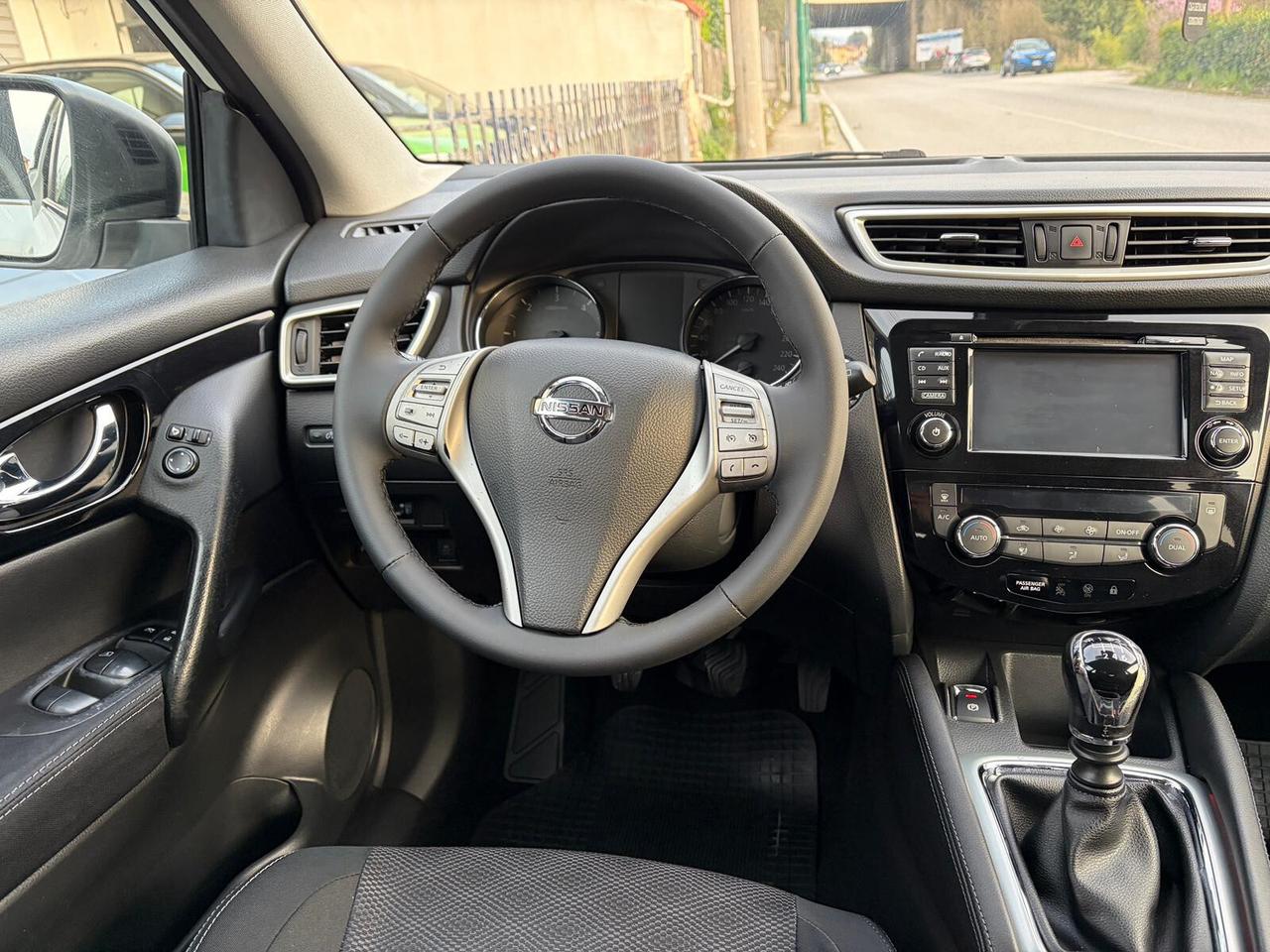 Nissan Qashqai 1.5 dCi 110cv tetto Tekna 360°