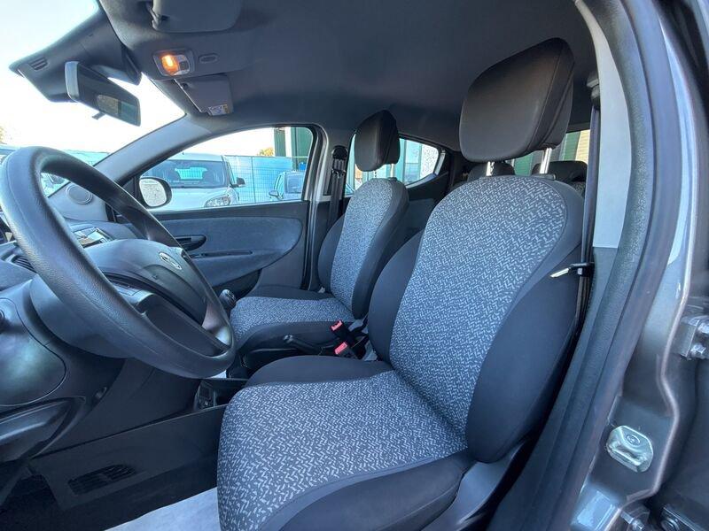 Lancia Ypsilon Ypsilon 1.0 5 porte S&S Hybrid