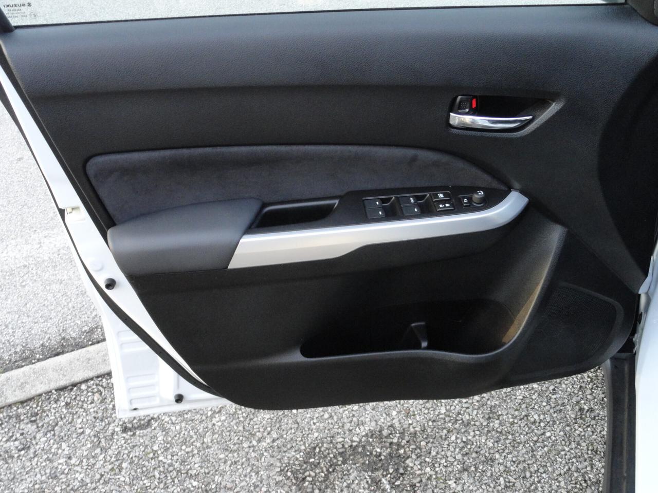 Suzuki Vitara 1.6 VVT A/T V-Top