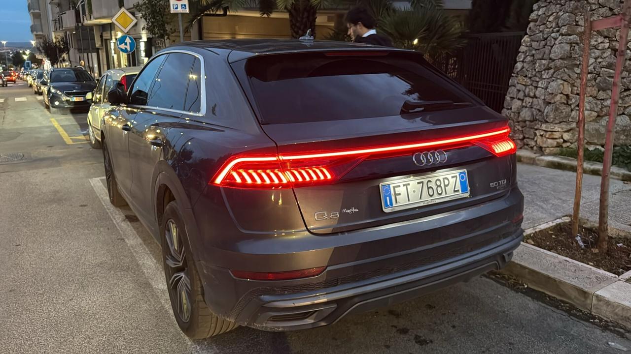 Audi Q8 50 TDI 286 CV quattro tiptronic Sport