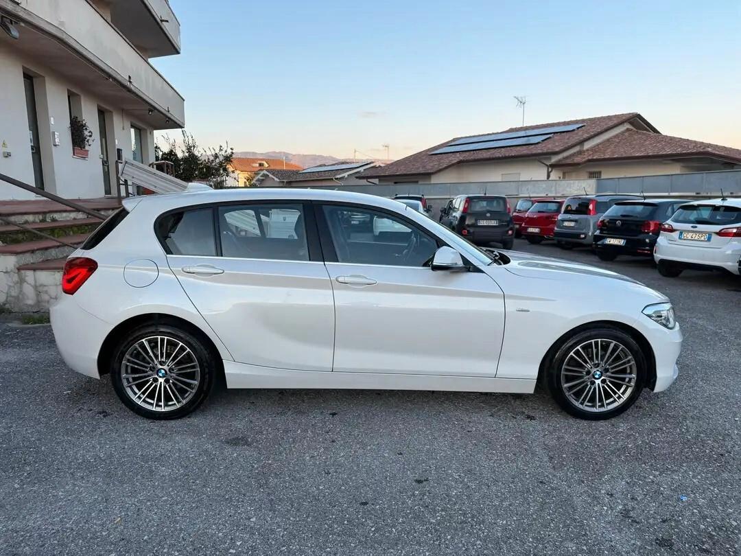 Bmw 116 116d 5p. Urban